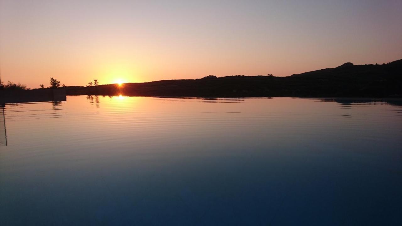 Villa Olive Valley Loutraki  Bagian luar foto